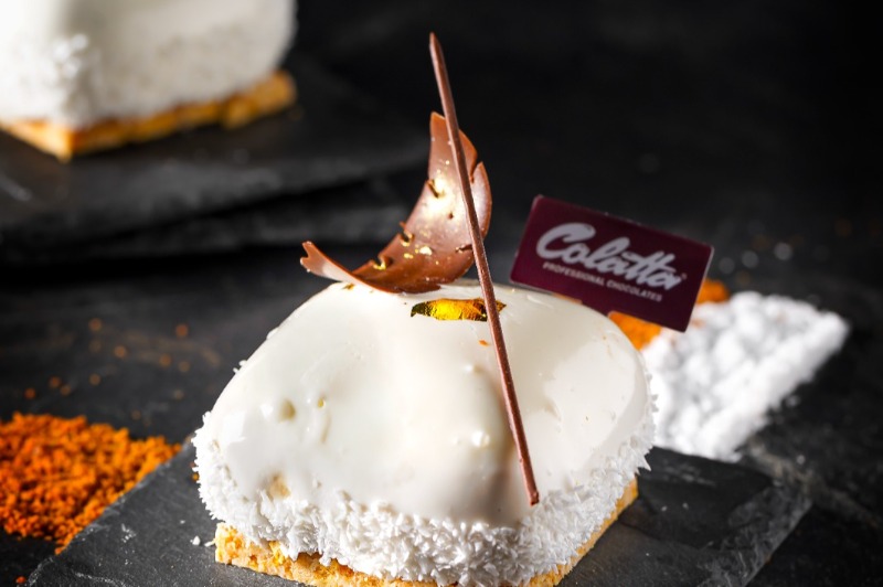 Petit Fours: Small Cakes, Big Delight
