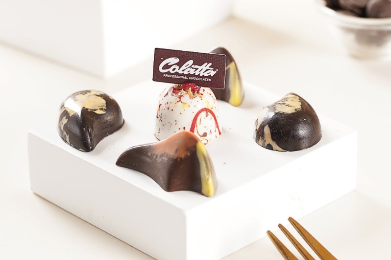 Blending Flavors with Chocolate