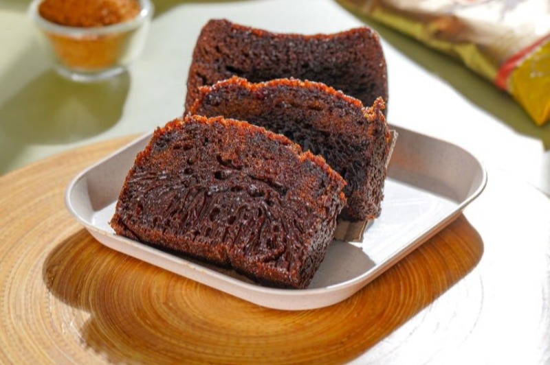 Unique Cake Creations: Cake and Pudding Combination