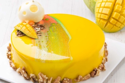 Mango Mousse Cake