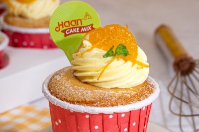 Orange Jelly Cupcake