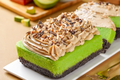 Kombinasi Brownies dan Pandan Cake